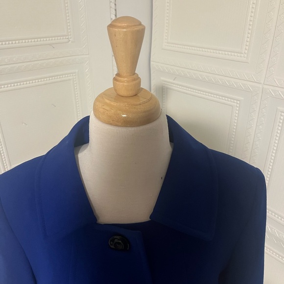Dark Blue Blazer (Petite) - Picture 4 of 15